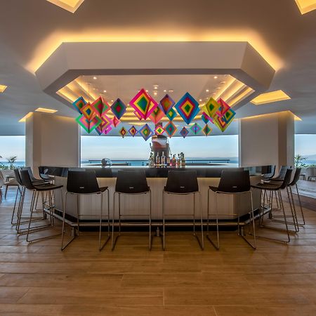 فندق جراند بارك رويال بويرتو فالارتا المظهر الخارجي الصورة The bar at the Sky Bar