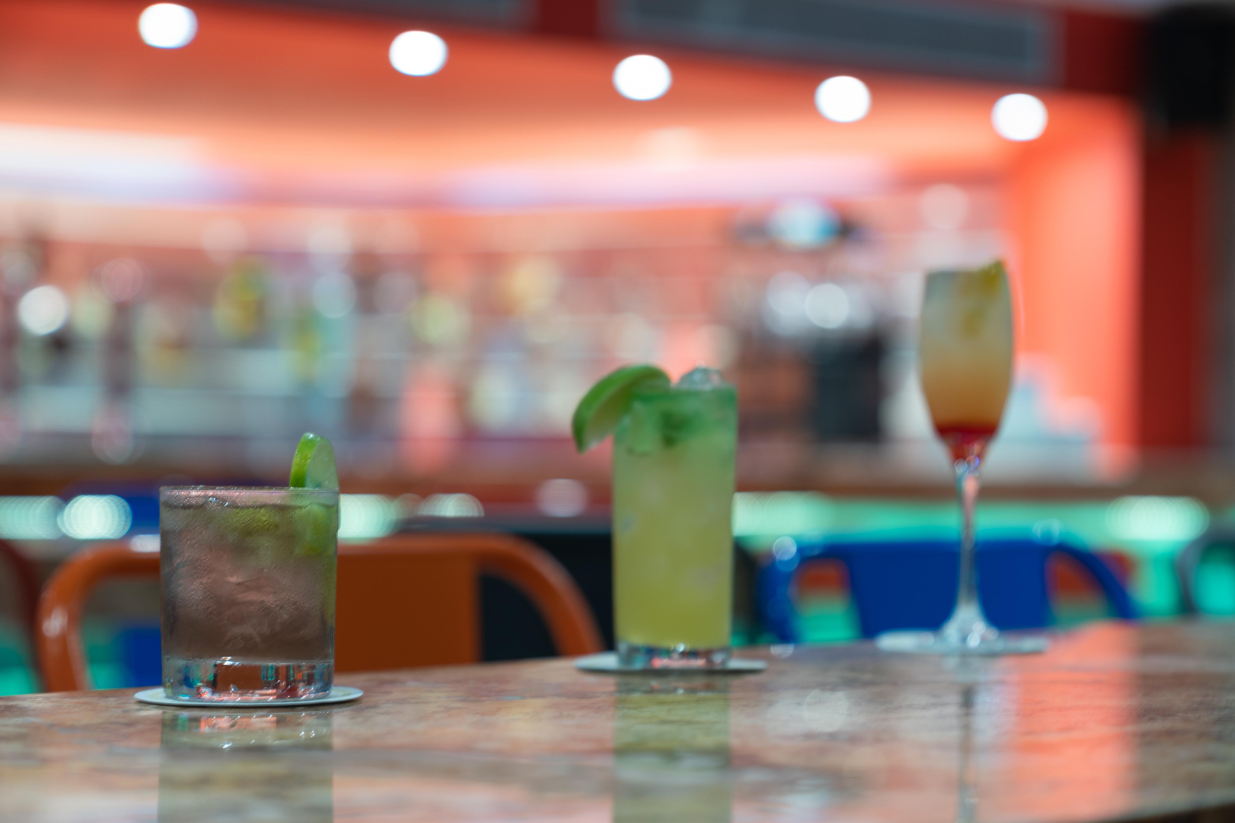 فندق جراند بارك رويال بويرتو فالارتا المظهر الخارجي الصورة Cocktails at a bar