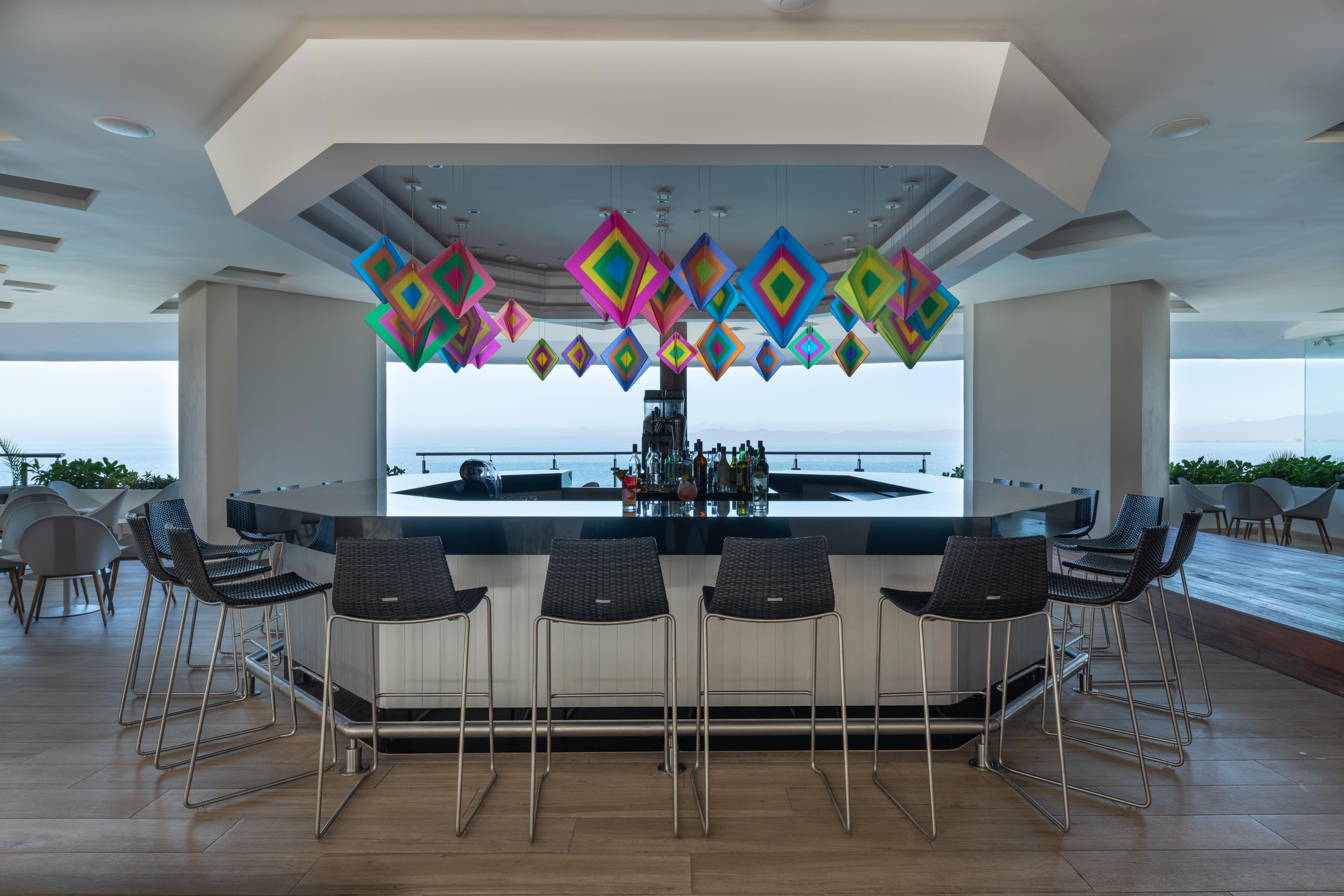 فندق جراند بارك رويال بويرتو فالارتا المظهر الخارجي الصورة The bar at the 101 Sky Lounge