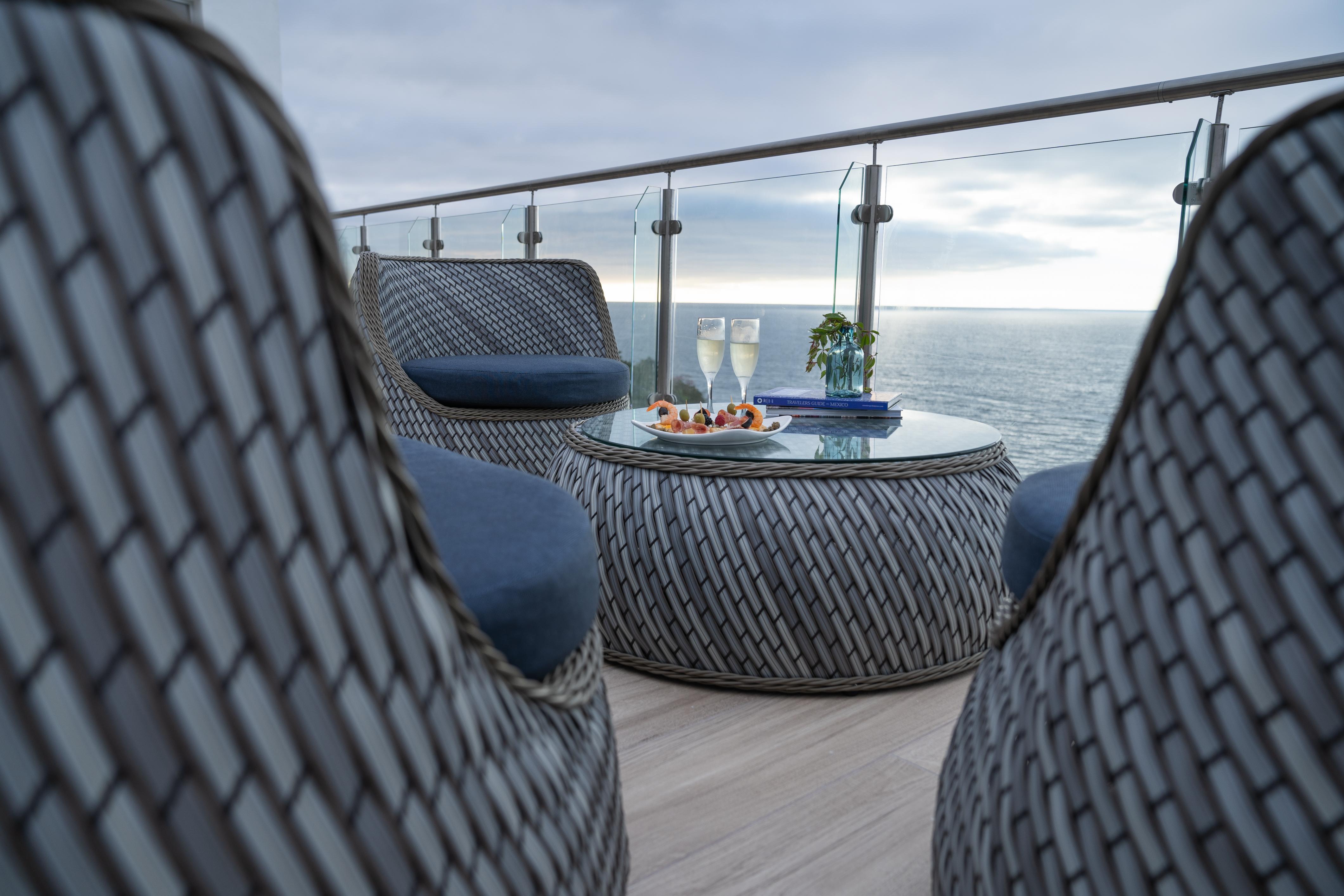 فندق جراند بارك رويال بويرتو فالارتا المظهر الخارجي الصورة The Club Balcony Suite