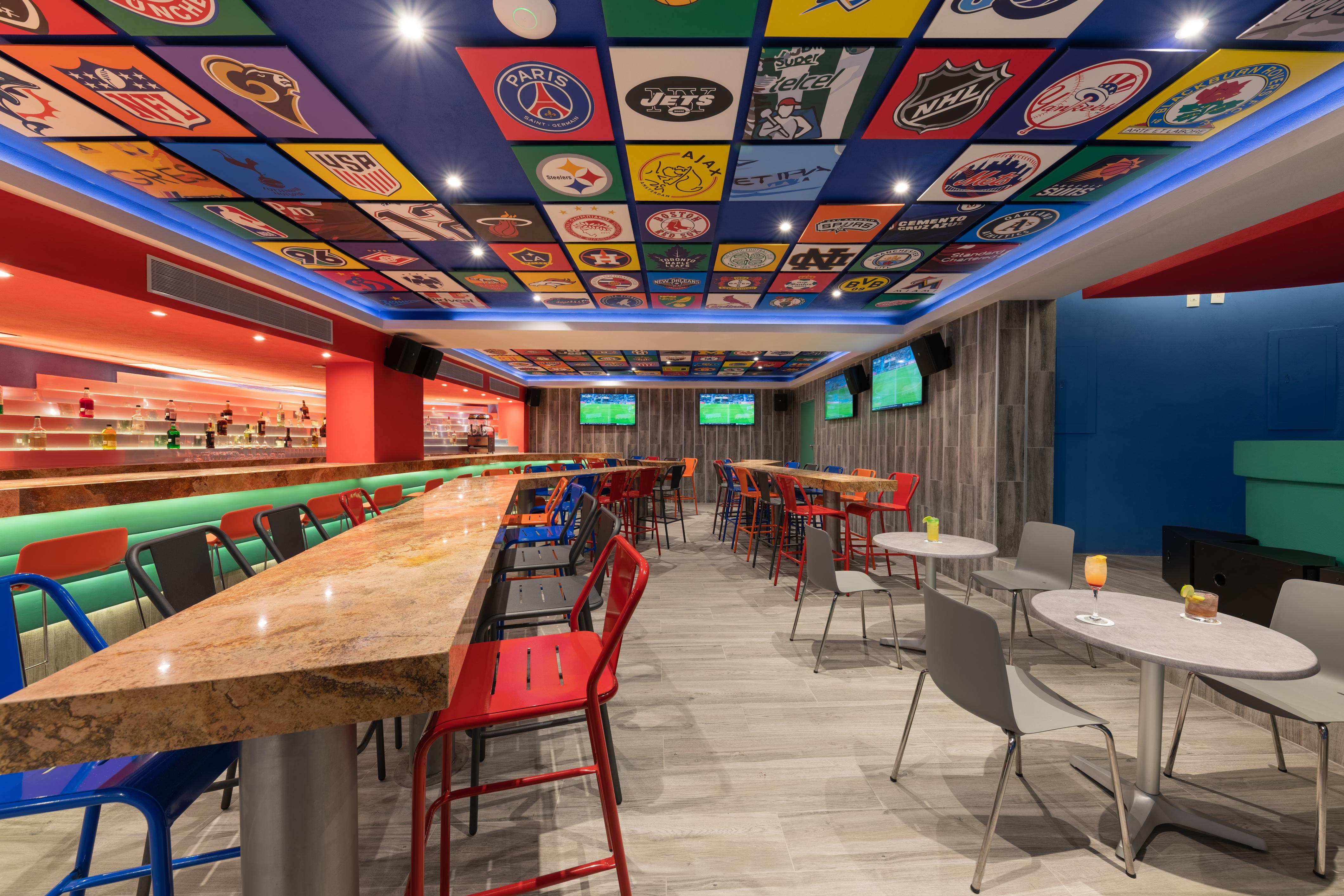 فندق جراند بارك رويال بويرتو فالارتا المظهر الخارجي الصورة The interior of the bar